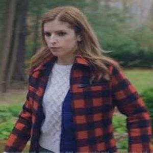 Anna_Kendrick_Darby_Love_life_Red_Checked_Jacket