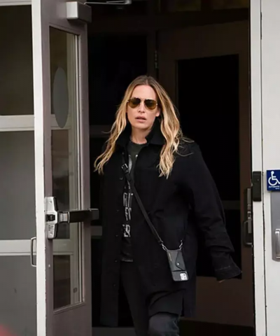 Yellowstone Season 4 Summer Higgins Black Jacket