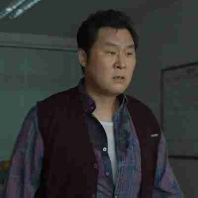 Yoon Kyung ho All Of Us Are Dead Vest