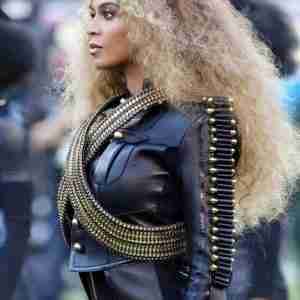 Beyonce-Super-Bowl-50-Halftime-Jacket