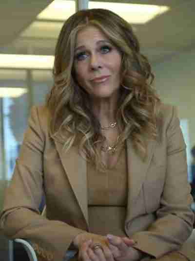 Kimi 2022 Rita Wilson Beige Blazer