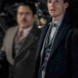 Fantastic Beasts The Secrets of Dumbledore 2022 Newt Scamander Coat