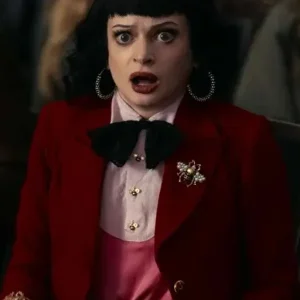 Juno Usher The Fall of the House of Usher S01 Red Coat