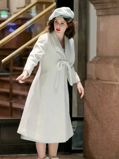 Miriam Maisel The Marvelous Mrs. Maisel S04 White Coat
