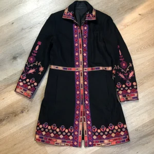 Black Wool Car Coat With Flower Embroidered Coat